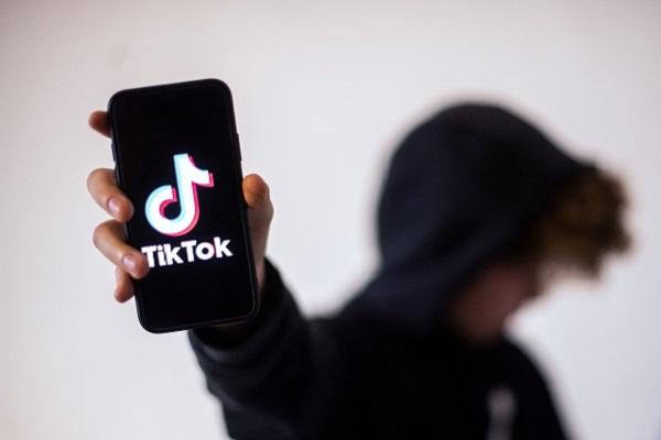 Whats Happening on TikTok on March 7th 2022