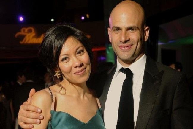 Is Alex Wagner Married?